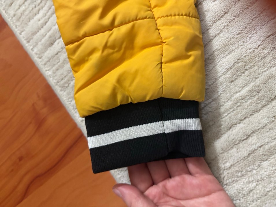 Sarı Kapüşonlu Erkek Çocuk Mont - Görsel 4