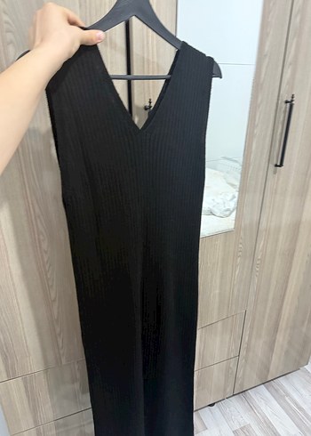 Siyah Piliseli V Yaka Midi Elbise triko - Görsel 2