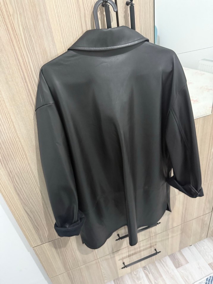 Düğmeli Siyah Deri Kadın Ceket KOTON - Görsel 4