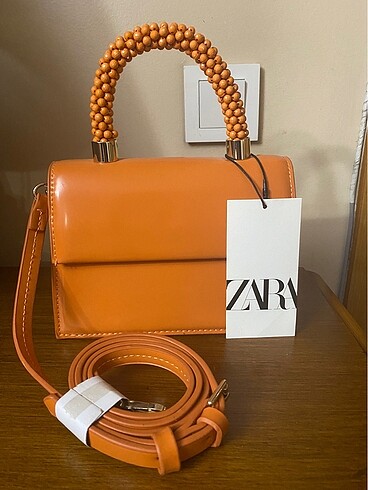 Zara boncuk saplı çanta