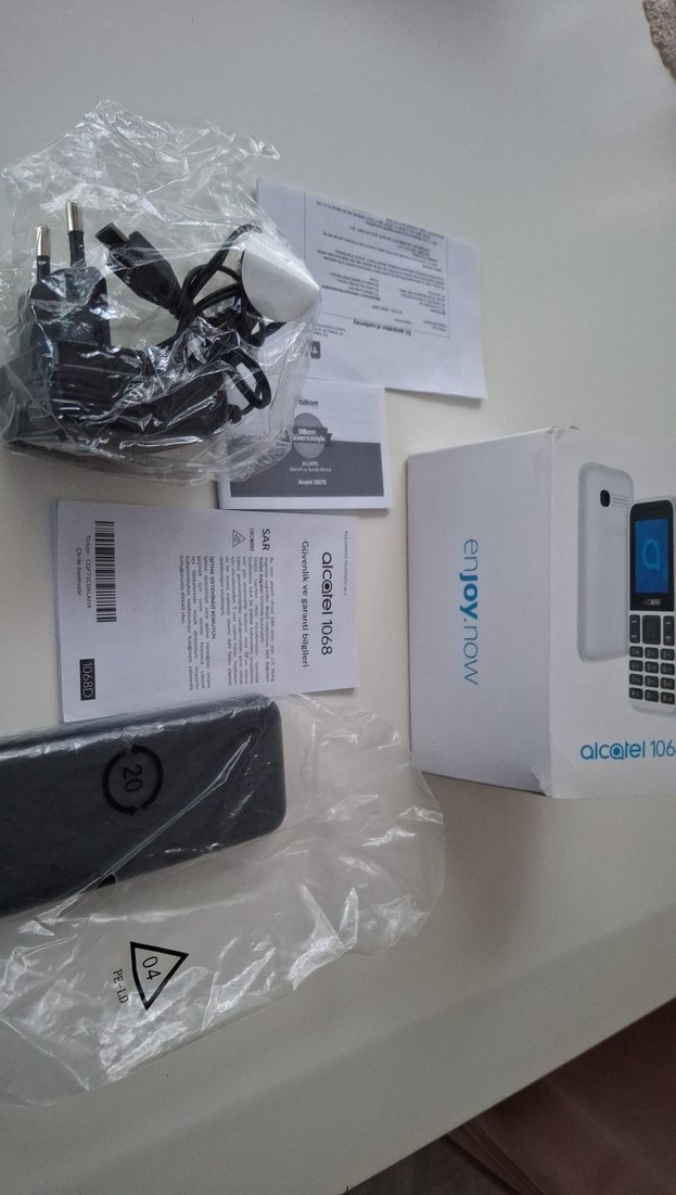 Alcatel 1068 Beyaz Basit Telefon - Görsel 4