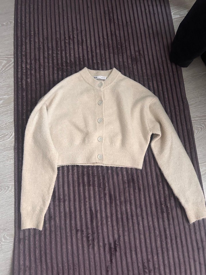 Düğmeli Bej Kadın Hırka - Görsel 2