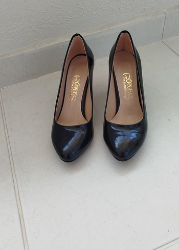 Diger Siyah Rugan Stiletto Kadın Topuklu Ayakkabı