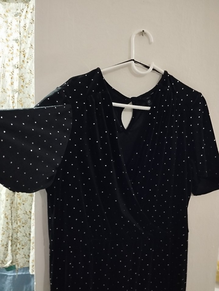 Siyah Taşlı V Yakalı Tulum - Görsel 5