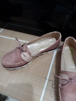 Pembe Ayakkabı