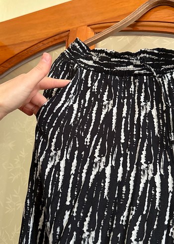 Siyah Zebra Desenli Kadın Pantolon - Görsel 2