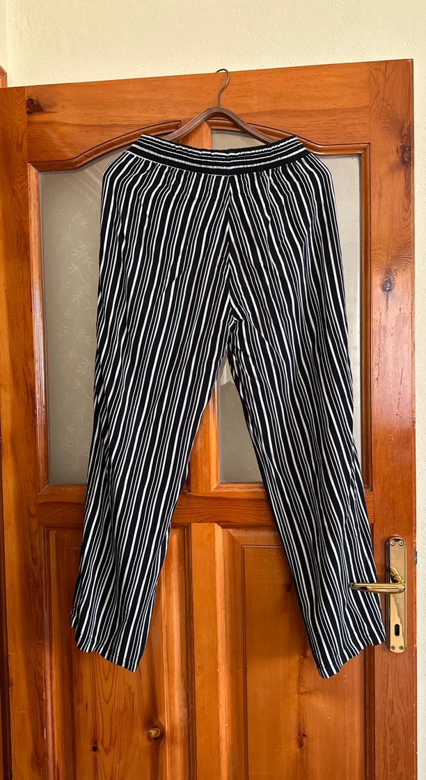 Zebra Desenli Bol Kesim Kadın Kumaş Pantolon - Görsel 3