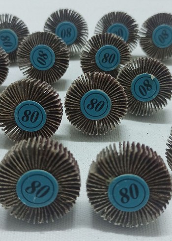 8 adet 80 kum Yaprak zımpara - Görsel 2