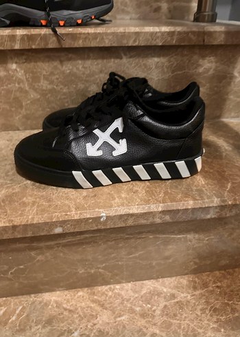 Off-White Siyah Deri Sneaker