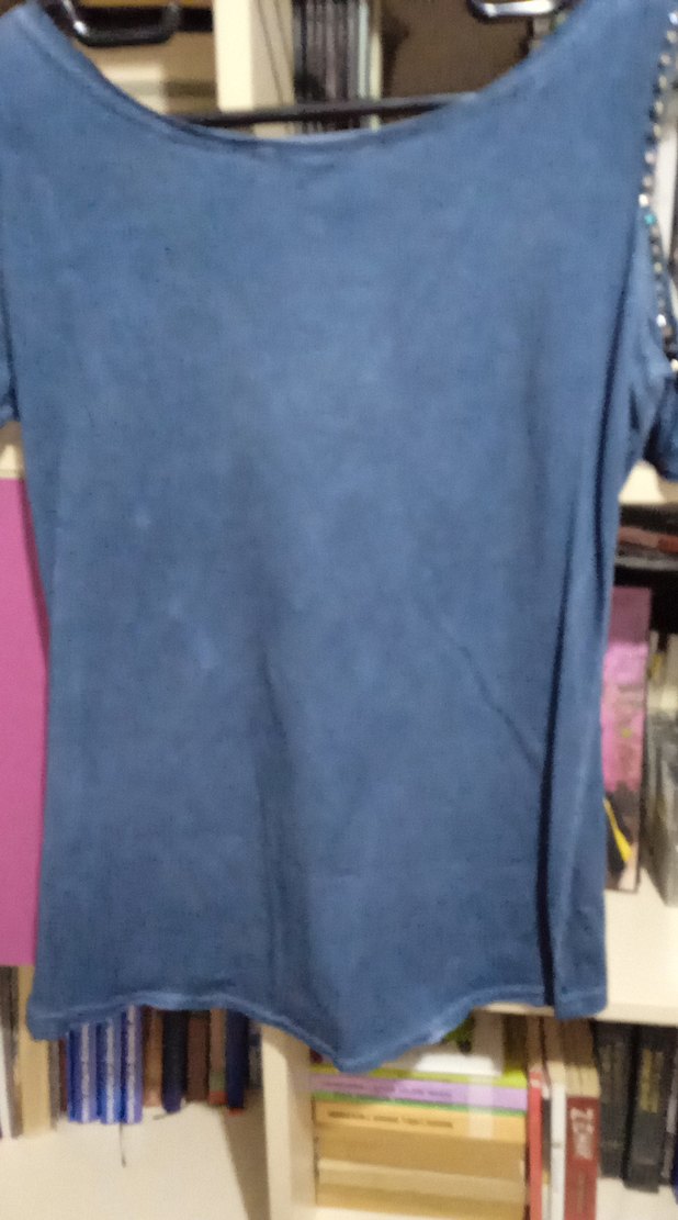 Zincir Detaylı Koyu Mavi Denim Kadın Tişört - Görsel 4