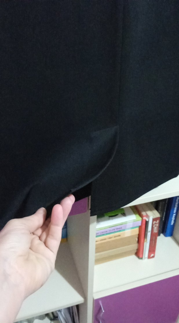 Kemer Detaylı Siyah Midi Kalem Etek - Görsel 3