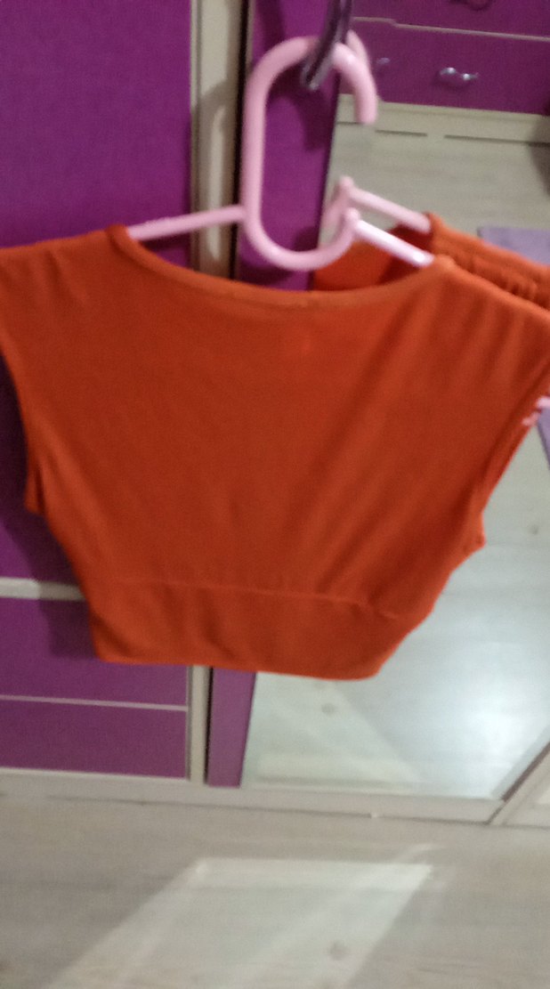 V Yakalı Drapeli Pudra Bluz - Görsel 2