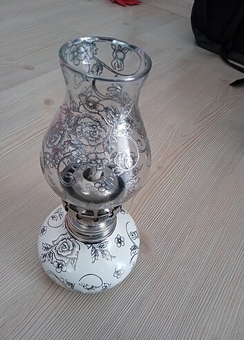 Ev dekorasyonu lamba