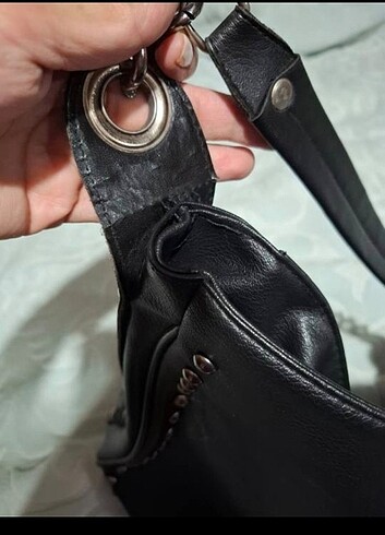 Zara Siyah kol çantası