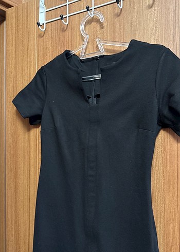 Siyah V Yaka Midi Kalem Elbise - Görsel 2