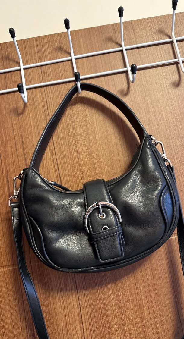 Siyah Deri Tokalı Kadın Çanta - Görsel 2