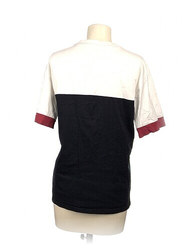 m Beden Adidas T-shirt %70 İndirimli.