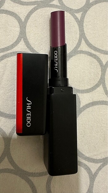 Shiseido Ruj 215