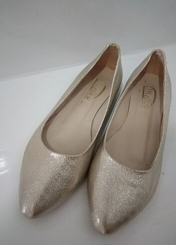 Gold babet