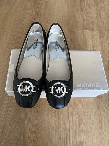 Michael Kors babet 38,5 numara