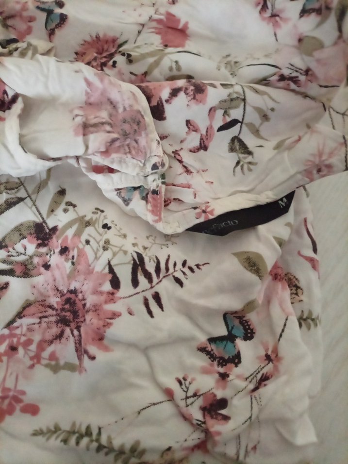 Beyaz Çiçekl Kadın Bluz - Görsel 2