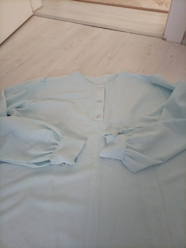 Düğmeli Beyaz Keten Kadın Gömlek - Görsel 2