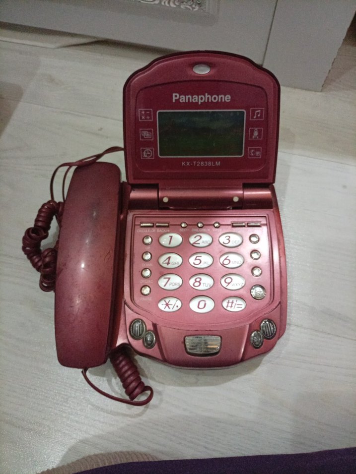 Koyu Pembe Kablolu Telefon - Görsel 2