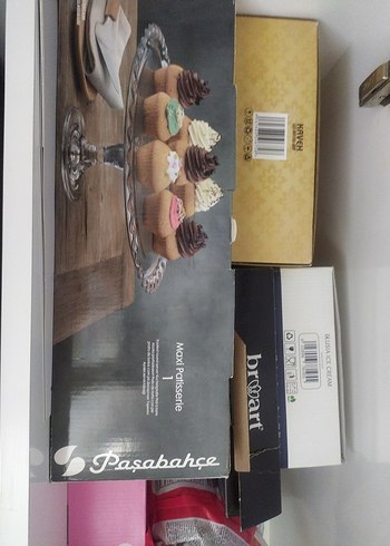 Beden Maxi patisserie Cam Ayaklı Pasta Tabağı