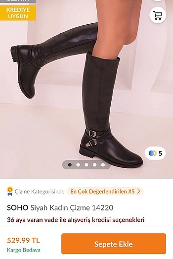 Siyah çizme ayakkabı