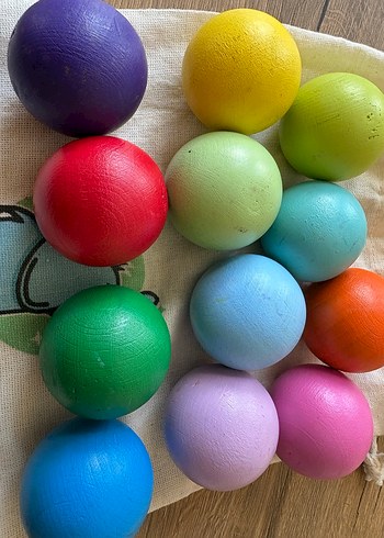 Renkli Ahşap Toplar ve Kumaş Çanta - Görsel 3