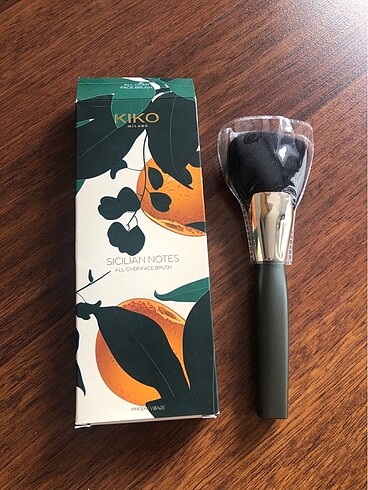 Kiko allover face brush