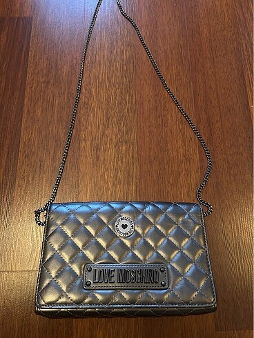 Moschino Askılı Çanta
