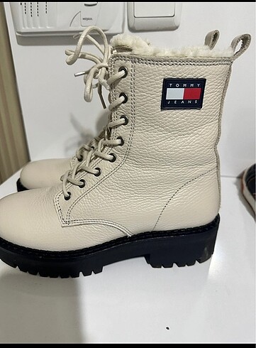 Tommy Hilfiger Tommy bot