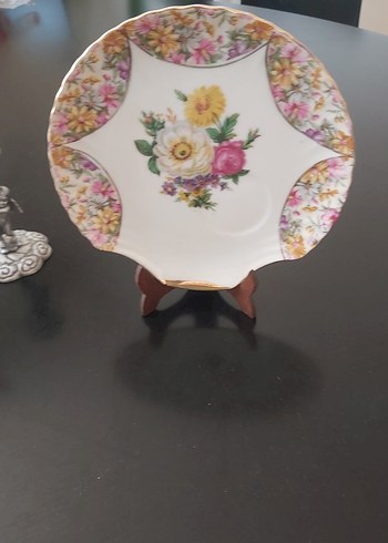 Çiçek Desenli Çok Renkli Tabak