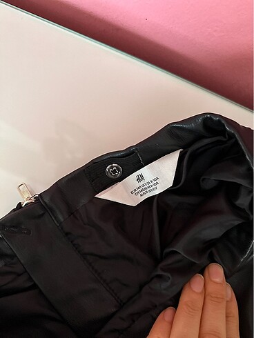 H&M H&M 9-10yaş deri etek