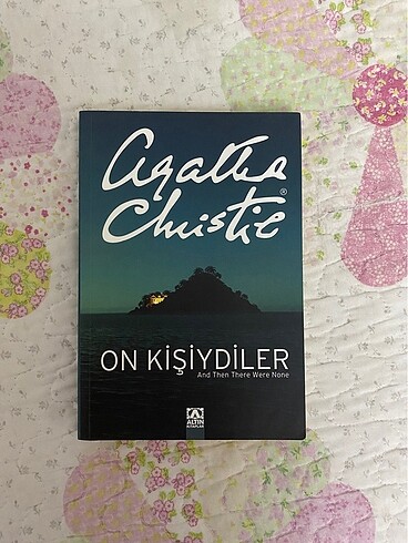 Agatha Christie Kitap On Kişiydiler