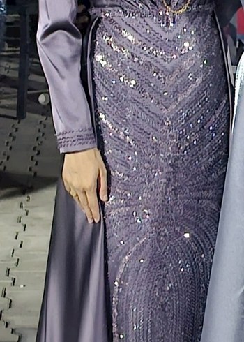 Uzun Mor İşlemeli Kadın Abiye Elbise - Görsel 2