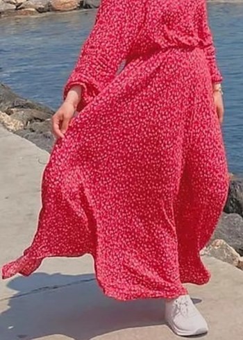 Tesettür kırmızı elbise
