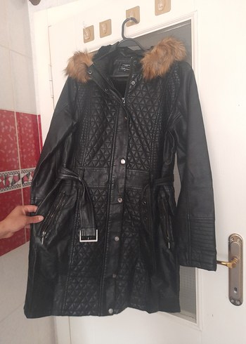 Kadın Siyah Deri Kürklü Uzun Ceket