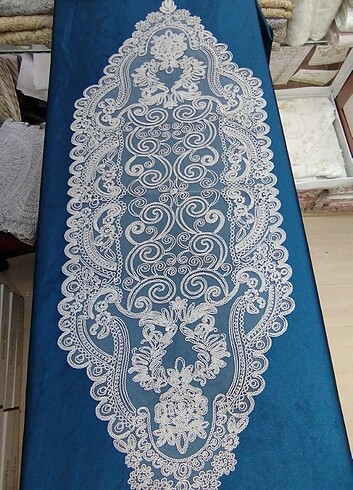 38X110'CM HAYEL TÜL ÜZERNE KORDNLU RUNER