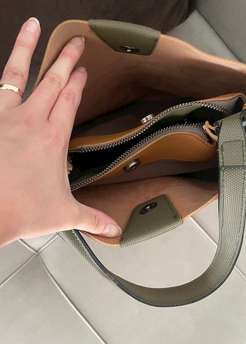 Kadın Deri Fermuarlı Haki Çanta - Görsel 2