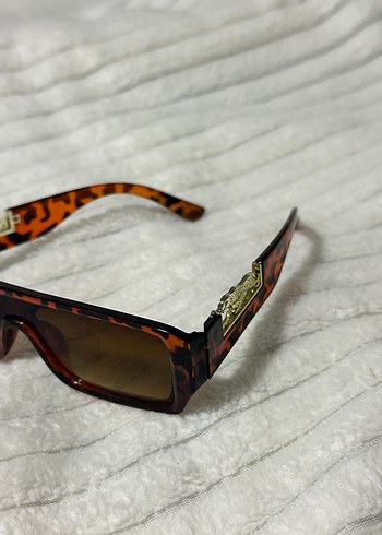 Kahverengi Tokalı Kadın Güneş Gözlüğü - Görsel 3