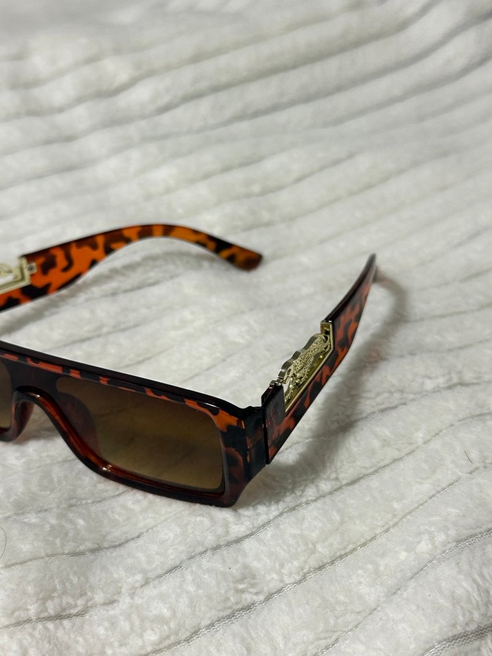 Kahverengi Tokalı Kadın Güneş Gözlüğü - Görsel 3