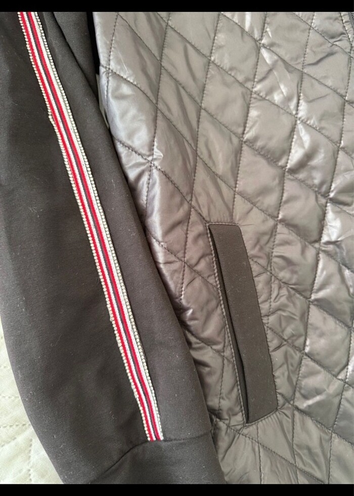 siyah hırka - Görsel 3