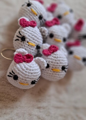 Hello Kitty Hello kitty amigurumi anahtarlık