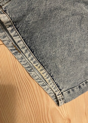 Kadın Gri Bol Kesim Mini Kot Şort - Görsel 3