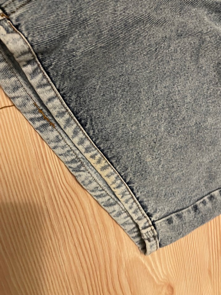 Kadın Gri Bol Kesim Mini Kot Şort - Görsel 3