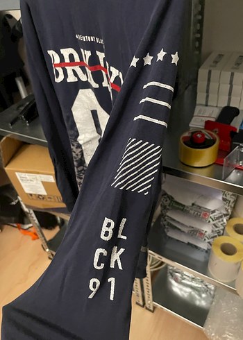 Siyah Baskılı Uzun Kollu Erkek Tişört - Görsel 6