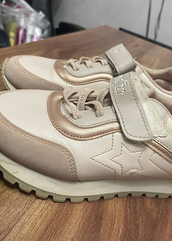 Kız Çocuk Bej Spor Ayakkabı - Görsel 2