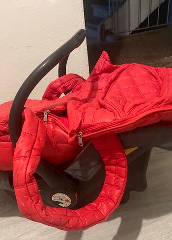 Parlak Kırmızı Bebek puset - Görsel 4